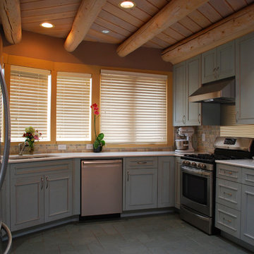 A Serene Southwest Kitchen