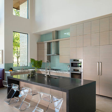 Modern Contemporary - Triple Crown