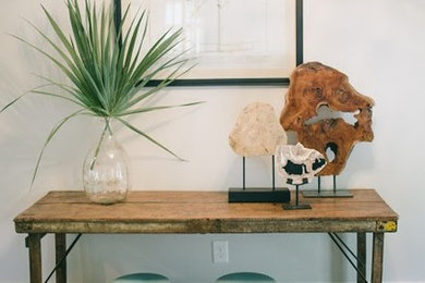 Home design - rustic home design idea in Orange County
