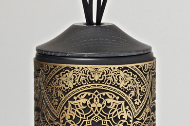 Reed Diffuser Arabesque Design in Black Cast Resin with Bronze Handpainted Finis