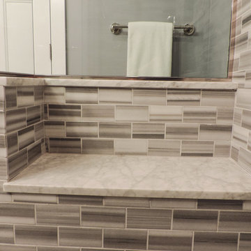 Oak Park Master Bathroom by kalHome