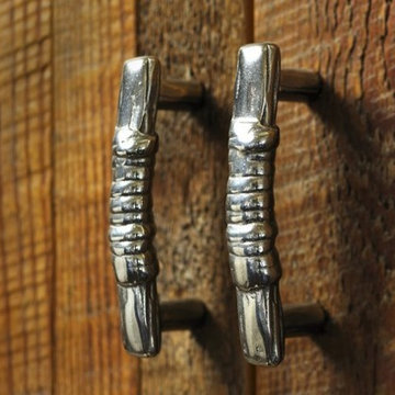 Pulls & Knobs
