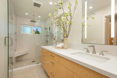 Bathroom - bathroom idea in San Diego