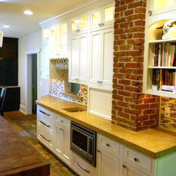 Colonial Color