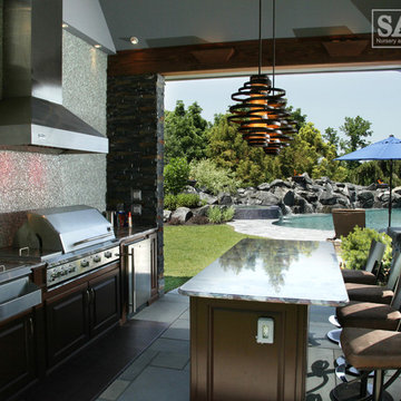 Outdoor Kitchens and Fireplaces