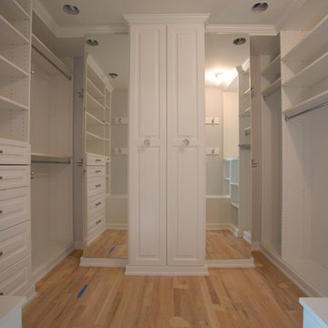 White Walk-In
