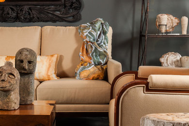 Example of an eclectic living room design in Jacksonville