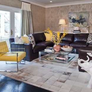 Mediterraner Wintergarten ohne Kamin mit dunklem Holzboden und normaler Decke in New York