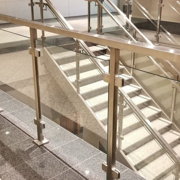 Square Tube Railing with Glass
