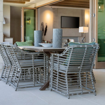 Staging the Extraordinary!
