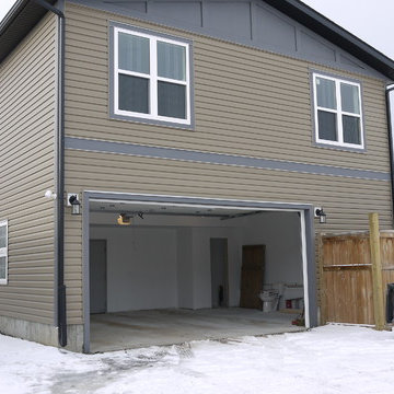 Garage secondary suite - Auburn bay