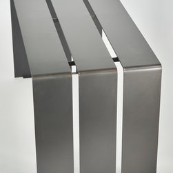 TYIN Steel Table - Products