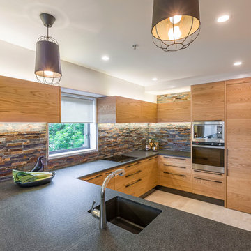 Customs Street Apartment