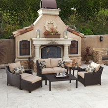 Outdoor Kitchens
