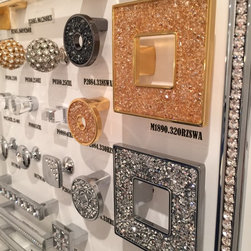 Accessories - Cabinet knobs - Pulls - Cabinet And Drawer Knobs