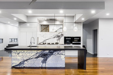New York Marble feature panels