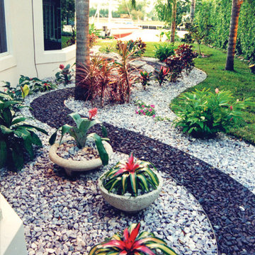 Boca Raton (Spanish River Road) Sleek Landscape