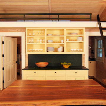 North Bend Cabin & Bunkhouse