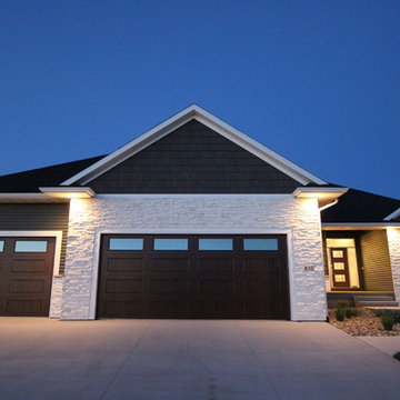 410 Kilbirnie Rd Robins, IA