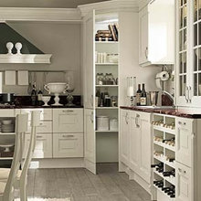 Corner Pantry