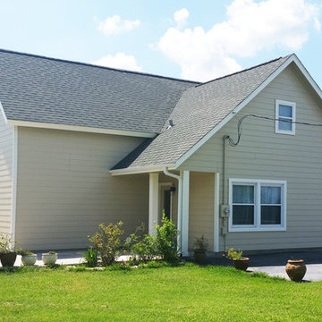 HardiePlank Lap Siding with Hardie Half Rounds SCALLOP Siding