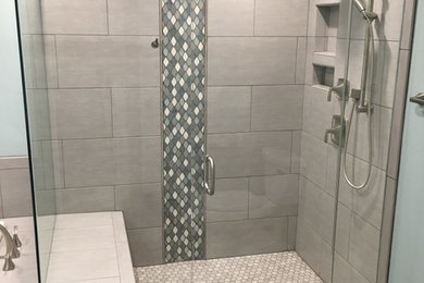 Bathroom - contemporary bathroom idea in Cincinnati