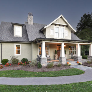 Idéer för att renovera ett amerikanskt grönt hus, med två våningar, tegel och tak i mixade material