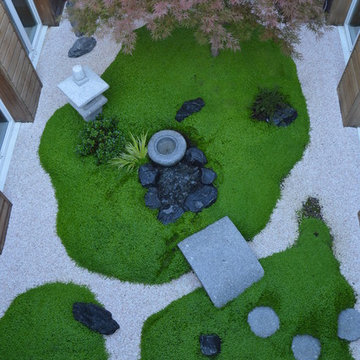 Peit jardin japonais dans un patio