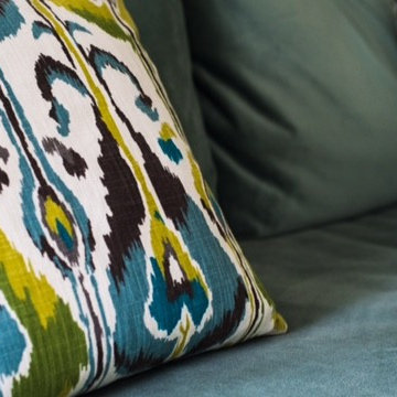 Bright ikat