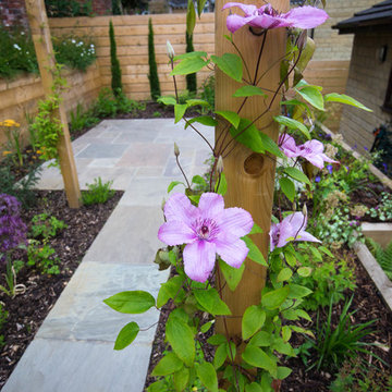 Modern Garden with a rustic twist