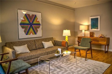 Living room photo in Austin