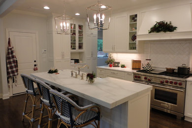 Elegant kitchen photo in Atlanta
