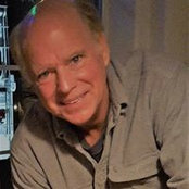 Thomas Lee's photo