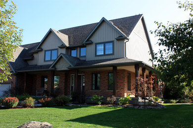 Example of a minimalist home design design in Toronto