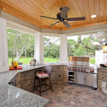 Outdoor Kitchen
