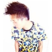 Agassi Wong's photo