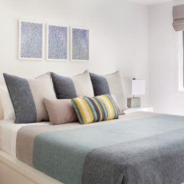Overlook Drive: Bedroom