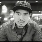 Joey Mariano's photo