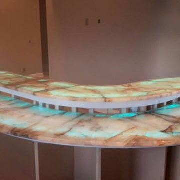 Cristallo Backlit Bar