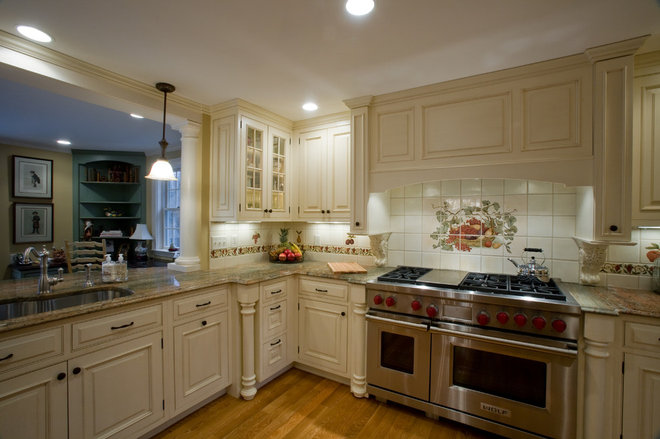 Traditional Kitchen by Kitchens By Design, Inc.