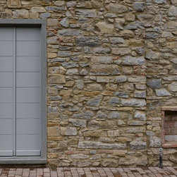 Ingressi - Front Doors