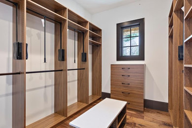 Minimalist closet photo in San Francisco