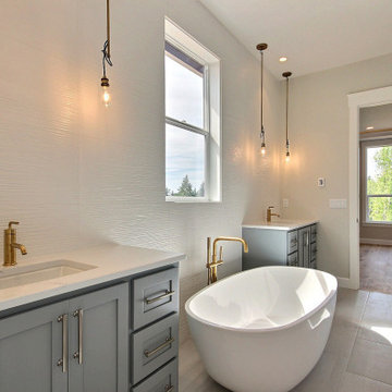 L-Shaped Home : Master Suite