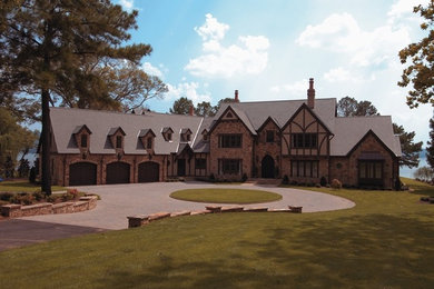 Exterior home idea in Other