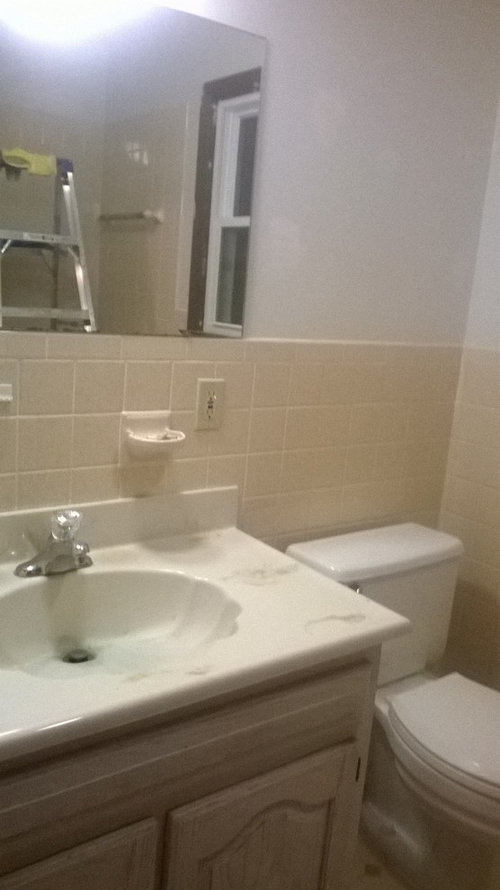 What color for bath walls with 70s tan/beige tile?