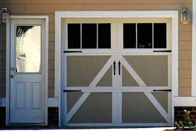 Example of a large attached one-car porte cochere design in Nashville