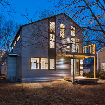 Art[i]fact House