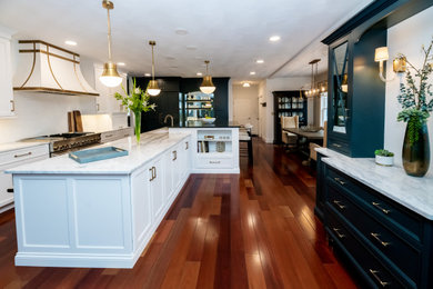 Transitional Two-Toned Kitchen