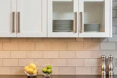 Example of a minimalist home design design in Portland