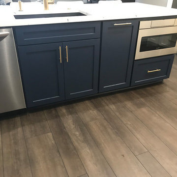 Stylish Glencoe KItchen